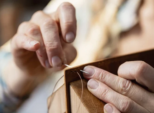 piqueur-en-maroquinerie-2